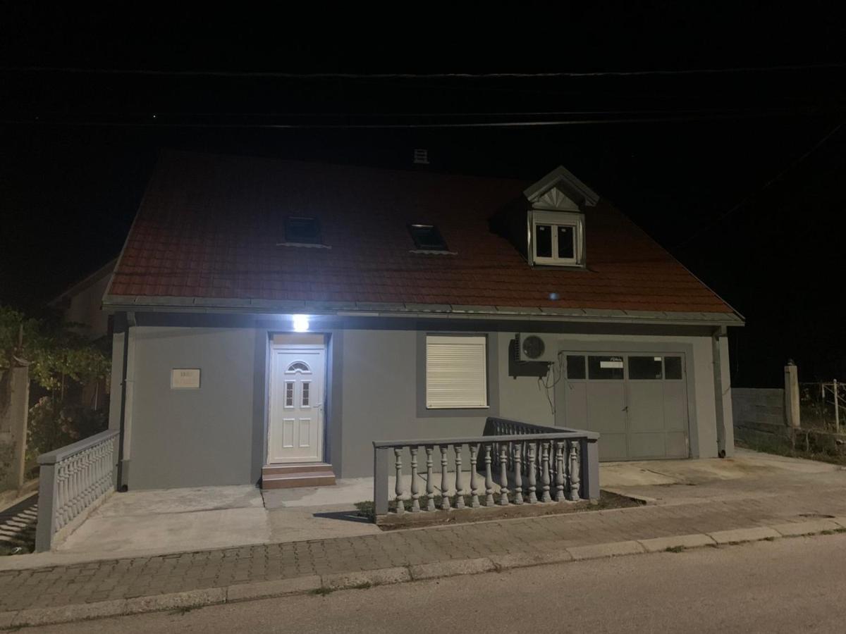 Apartmani Vucinic ツェティニェ エクステリア 写真